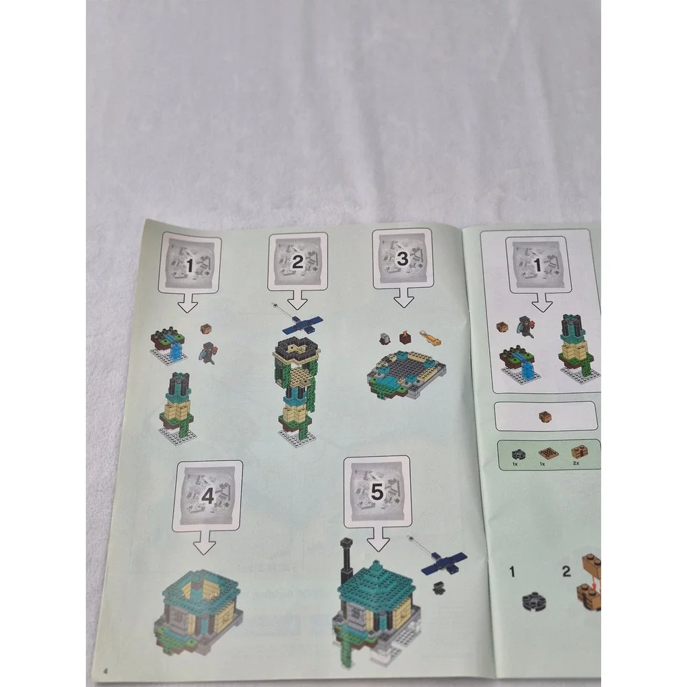 LEGO Minecraft The‎ Sky Tower 21173 Multicolor Building Set Like New